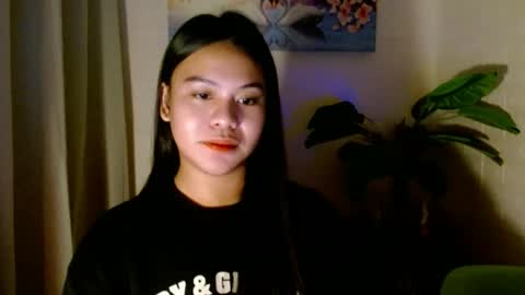 Wenwen online show from 02/25/25, 08:30