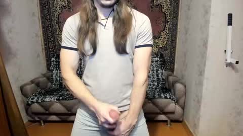 Snapshot of marryplz chatting on 02/24/25, 06:36 Alan online show from 02/24/25, 06:36