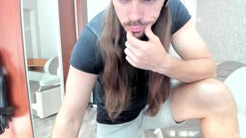 Snapshot of marryplz chatting on 09/23/25, 02:03 Alan online show from 09/23/25, 02:03