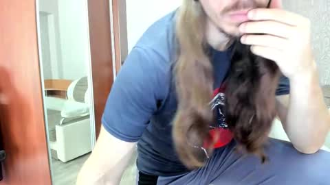 Snapshot of marryplz chatting on 09/26/25, 04:49 Alan online show from 09/26/25, 04:49