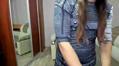 Snapshot of marryplz chatting on 10/19/25, 05:57 Alan online show from 10/19/25, 05:57