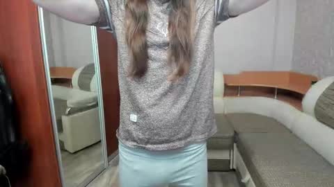 Snapshot of marryplz chatting on 11/23/25, 05:29 Alan online show from 11/23/25, 05:29