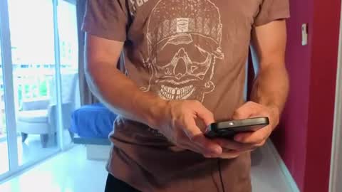 Alan online show from 06/11/26, 02:33