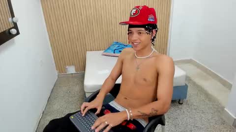 MARSHALL online show from 11/05/25, 01:22