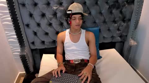 MARSHALL online show from 11/21/25, 01:43