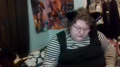 Snapshot of marshallmarx517 chatting on 11/17/25, 01:22 marshallmarx517 online show from 11/17/25, 01:22