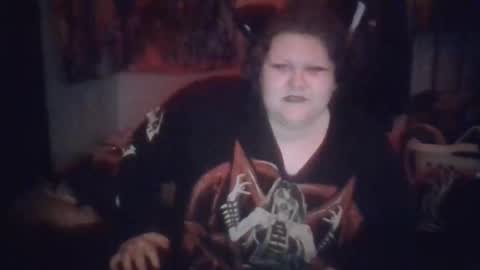 Snapshot of marshallmarx517 chatting on 11/18/25, 03:45 marshallmarx517 online show from 11/18/25, 03:45