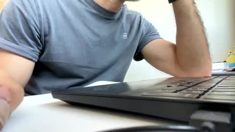 Snapshot of marsupilami_82_ chatting on 04/20/26, 10:29 marsupilami_82_ online show from 04/20/26, 10:29