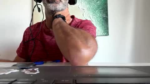 Snapshot of marsupilami_82_ chatting on 05/18/26, 08:20 marsupilami_82_ online show from 05/18/26, 08:20
