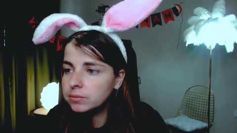 martaedams online show from 10/22/25, 07:30