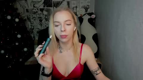 Martha Cameron online show from 12/17/24, 08:10