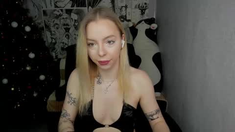 Martha Cameron online show from 12/23/24, 09:18