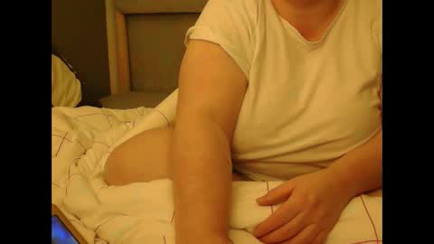 Martha online show from 02/14/25, 04:37