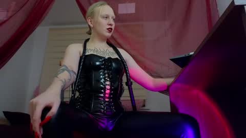 Ultimate Goddess online show from 01/03/25, 08:54