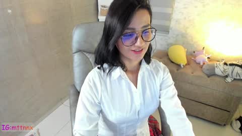 Snapshot of martiiinaa_ chatting on 01/17/25, 08:13 Martina online show from 01/17/25, 08:13