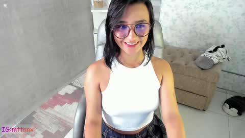 Snapshot of martiiinaa_ chatting on 02/02/25, 06:42 Martina online show from 02/02/25, 06:42