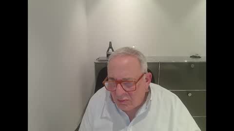 Snapshot of martin_1947 chatting on 01/06/25, 08:28 martin_1947 online show from 01/06/25, 08:28