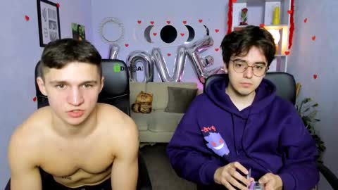 Snapshot of martin_neil chatting on 02/17/26, 06:43 Martin online show from 02/17/26, 06:43