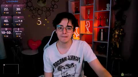 Snapshot of martin_neil chatting on 03/09/26, 01:15 Martin online show from 03/09/26, 01:15