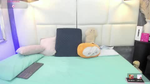 Snapshot of martina_armos chatting on 05/11/26, 01:28 Martina online show from 05/11/26, 01:28