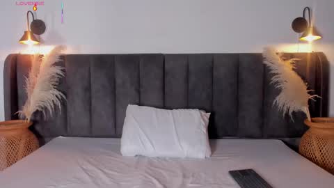 Laura online show from 10/10/25, 09:47