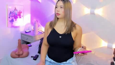 martina mIIler online show from 04/28/26, 11:59