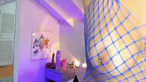 martina mIIler online show from 04/29/26, 12:31
