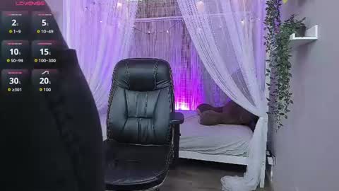 Snapshot of martinaa_rose chatting on 07/09/26, 01:48 martinaa_rose online show from 07/09/26, 01:48