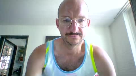 Snapshot of martinadam18 chatting on 06/21/26, 09:45 martinadam18 online show from 06/21/26, 09:45