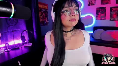 Snapshot of martinarouseee chatting on 12/16/24, 01:21 Val online show from 12/16/24, 01:21