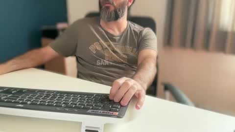 Snapshot of martincito22xl chatting on 12/30/24, 06:16 Martincito online show from 12/30/24, 06:16