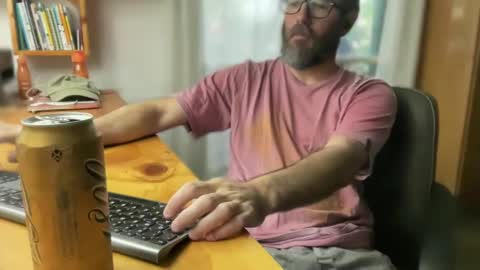 Snapshot of martincito22xl chatting on 01/08/25, 10:16 Martincito online show from 01/08/25, 10:16