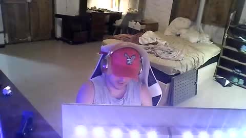 Snapshot of martingillesg chatting on 04/01/26, 02:45 martingillesg online show from 04/01/26, 02:45