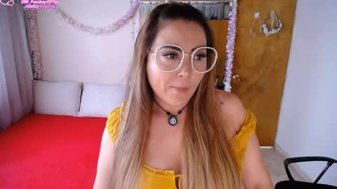 Antonella Martini online show from 04/12/26, 06:57