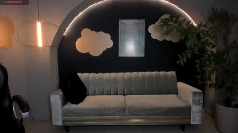 Snapshot of martinnabonnet chatting on 02/07/25, 10:19 Martinna Bonnet online show from 02/07/25, 10:19