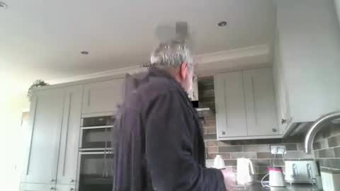 martinrgbxxxx online show from 05/12/26, 08:22