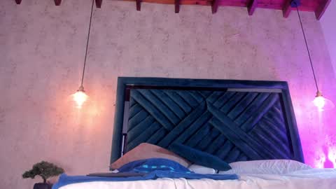 Martina online show from 02/08/25, 07:49