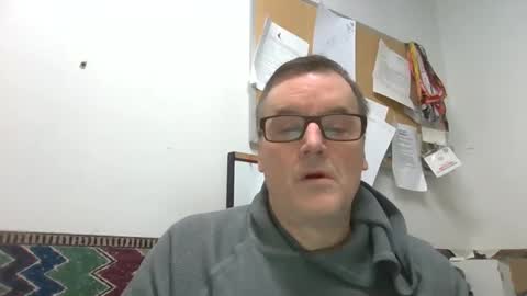 Snapshot of marty1688 chatting on 12/15/24, 01:22 marty1688 online show from 12/15/24, 01:22