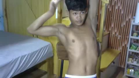 Snapshot of martylow chatting on 03/12/26, 09:26 Rey online show from 03/12/26, 09:26