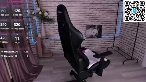 mary__bailey online show from 11/27/25, 12:35