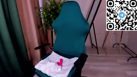 mary__bailey online show from 06/25/26, 01:05