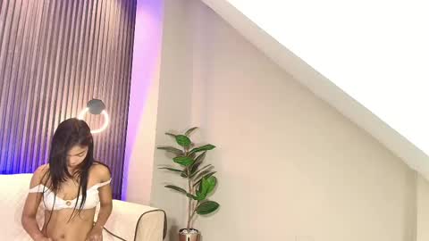 Snapshot of mary_cute9 chatting on 03/11/25, 06:52 mary_cute9 online show from 03/11/25, 06:52