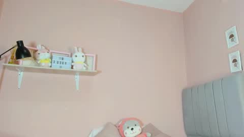 Snapshot of mary_cute9 chatting on 10/04/25, 12:14 mary_cute9 online show from 10/04/25, 12:14