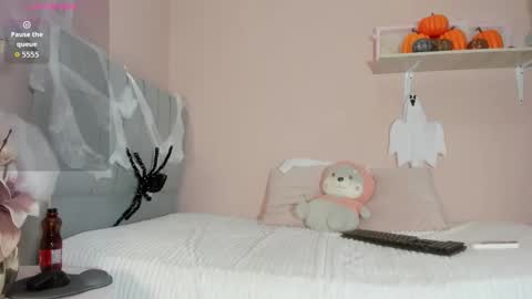 Snapshot of mary_cute9 chatting on 11/01/25, 12:07 mary_cute9 online show from 11/01/25, 12:07