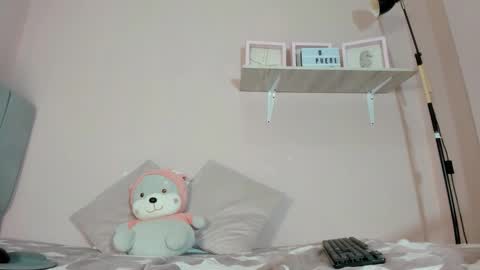 Snapshot of mary_cute9 chatting on 11/03/25, 12:39 mary_cute9 online show from 11/03/25, 12:39