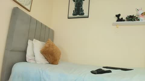 mary_cute9 online show from 06/09/26, 12:06