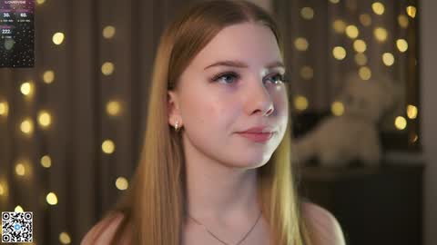 Snapshot of mary_hope_u chatting on 12/17/24, 06:24 Mary online show from 12/17/24, 06:24