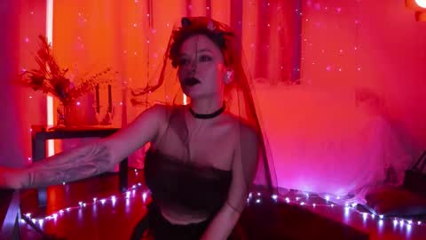 Snapshot of mary_julia chatting on 02/15/26, 11:12 Julia online show from 02/15/26, 11:12