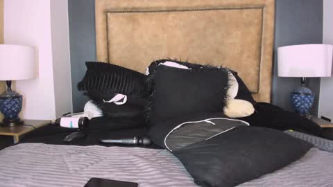   online show from 12/30/24, 10:55