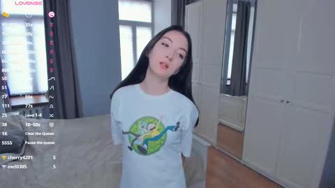 Snapshot of mary_loky chatting on 12/14/25, 09:03 Mary online show from 12/14/25, 09:03